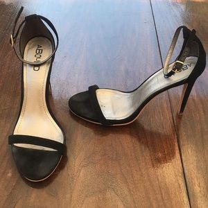 ABOUND Black Suede Heels